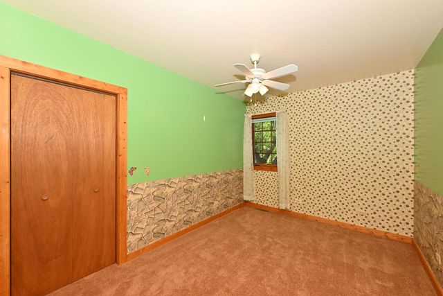 29221 Elm Island DRIVE, Waterford, WI 53185