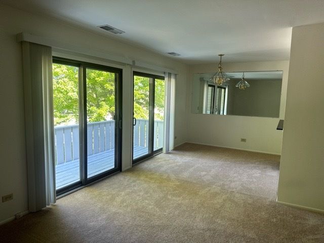 380 Heather Court 2B, Schaumburg, IL 60193
