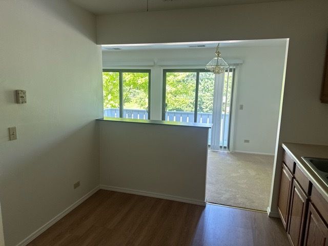 380 Heather Court 2B, Schaumburg, IL 60193