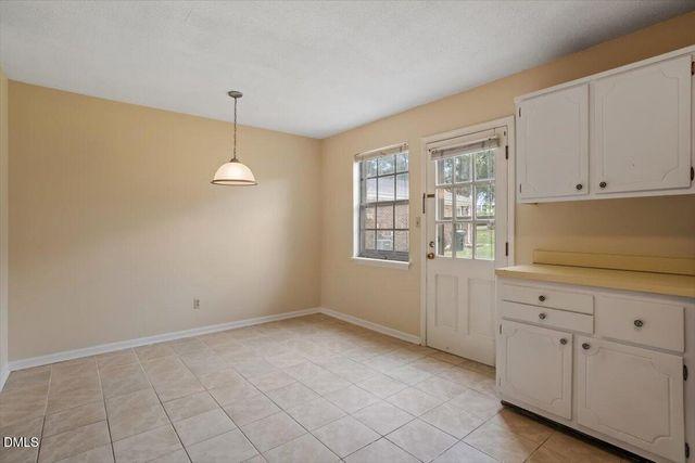1102 Willow Drive 19, Chapel Hill, NC 27517