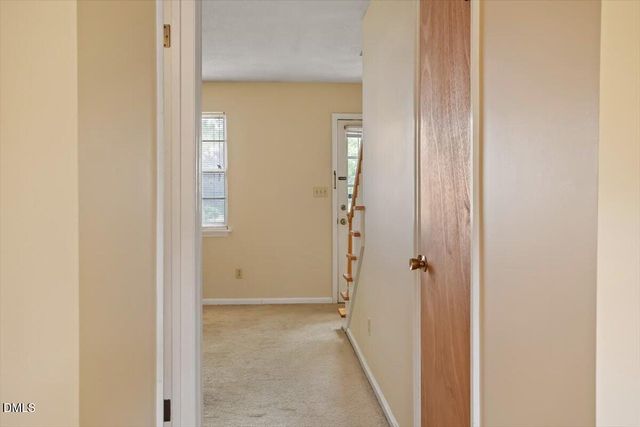 1102 Willow Drive 19, Chapel Hill, NC 27517
