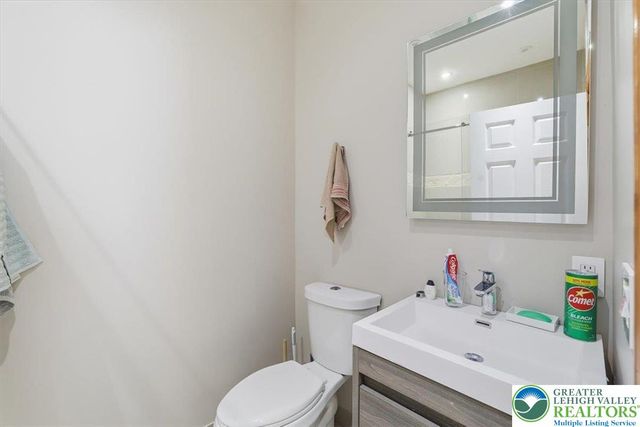 782 Lower Deer Valley Road, Jackson Twp, PA 18372