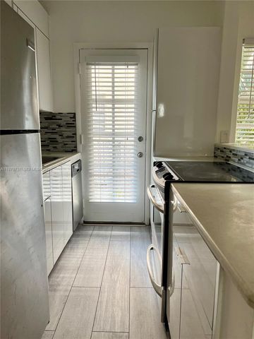 1551 Michigan Ave 13, Miami Beach, FL 33139