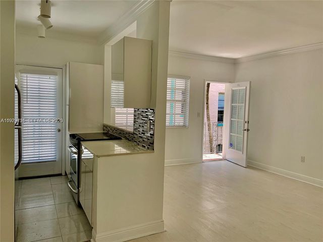 1551 Michigan Ave 13, Miami Beach, FL 33139