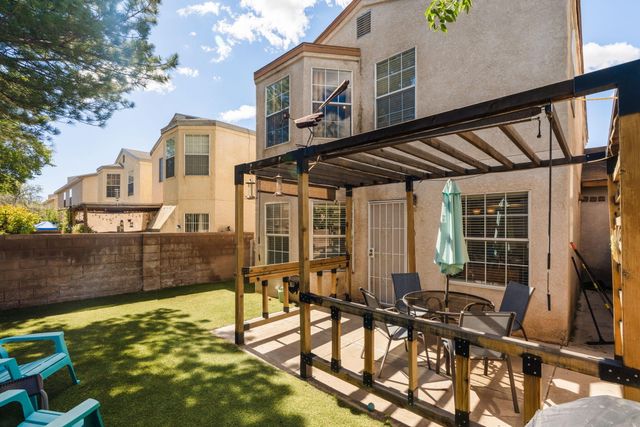 1910 Moneda Drive NW, Albuquerque, NM 87120
