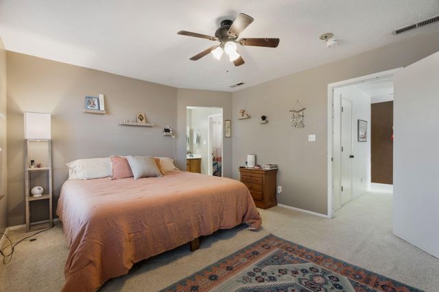 1910 Moneda Drive NW, Albuquerque, NM 87120