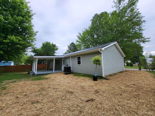 108 Lee Ann Court, Blanchester, OH 45107