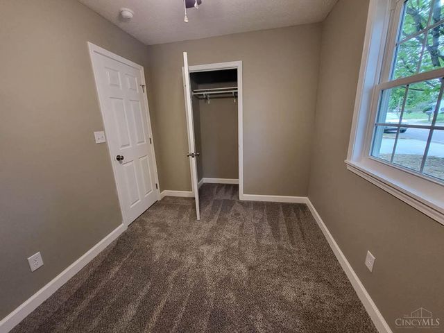 108 Lee Ann Court, Blanchester, OH 45107