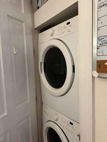 34 Greenwich Park 2, Boston, MA 02118