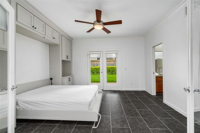 512 Jackson Hill Street, Houston, TX 77007