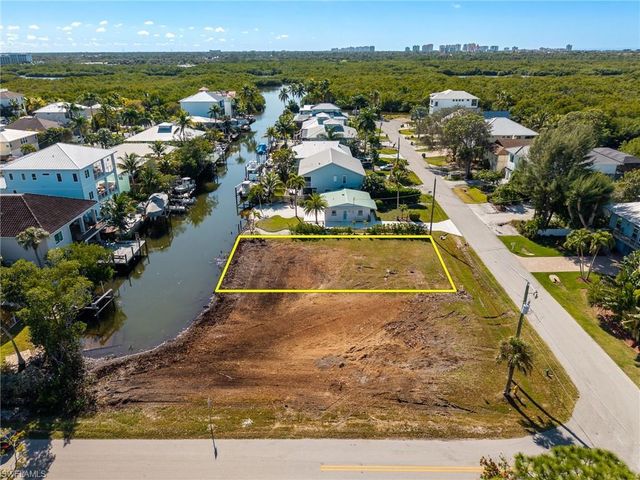 1292 Venetian WAY, Naples, FL 34110