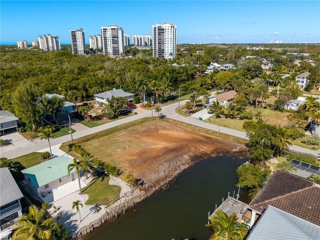 1292 Venetian WAY, Naples, FL 34110