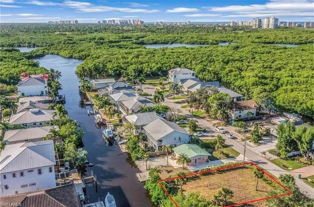 1292 Venetian WAY, Naples, FL 34110
