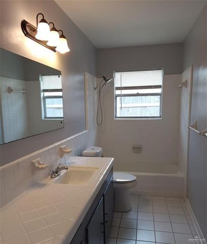 808 E Whitehouse Circle, Harlingen, TX 78550