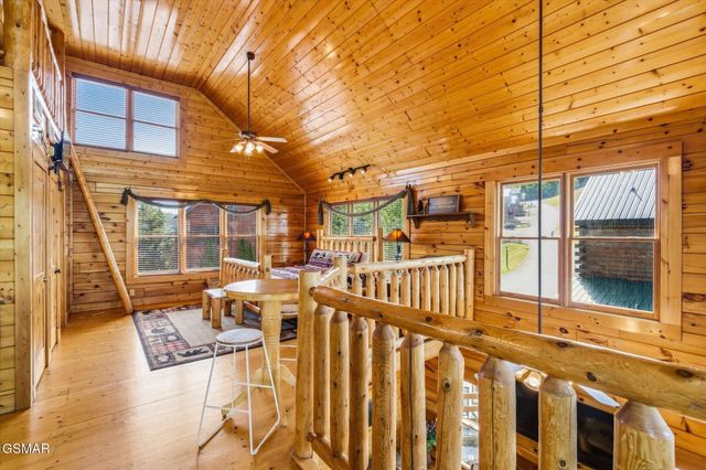 2809 White Oak Ridge Lane, Sevierville, TN 37862