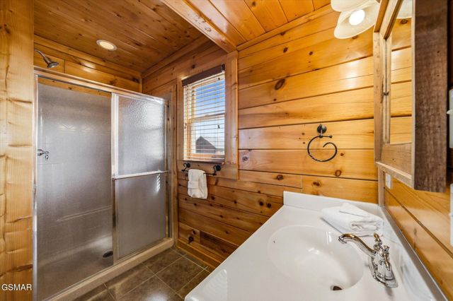 2809 White Oak Ridge Lane, Sevierville, TN 37862