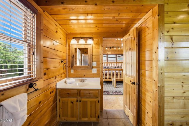 2809 White Oak Ridge Lane, Sevierville, TN 37862