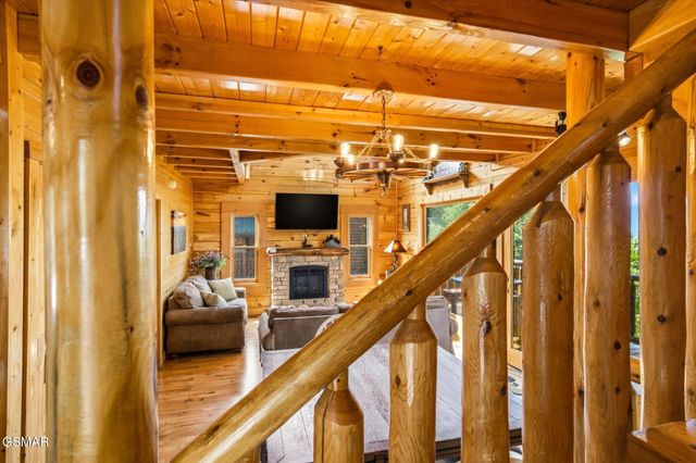 2809 White Oak Ridge Lane, Sevierville, TN 37862