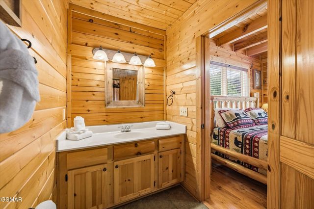 2809 White Oak Ridge Lane, Sevierville, TN 37862
