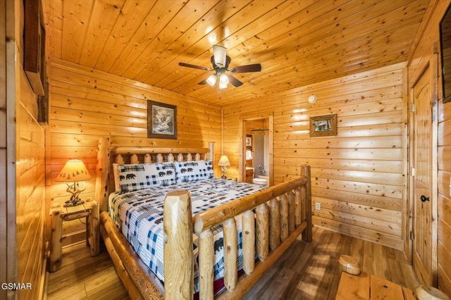2809 White Oak Ridge Lane, Sevierville, TN 37862