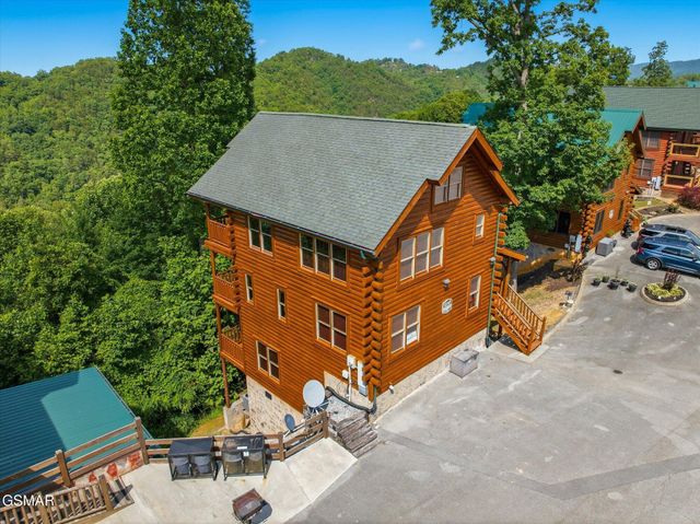 2809 White Oak Ridge Lane, Sevierville, TN 37862