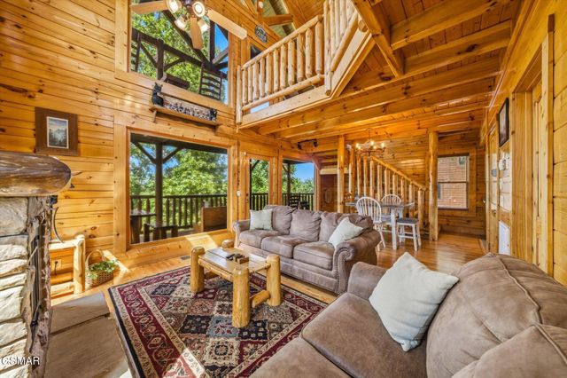 2809 White Oak Ridge Lane, Sevierville, TN 37862