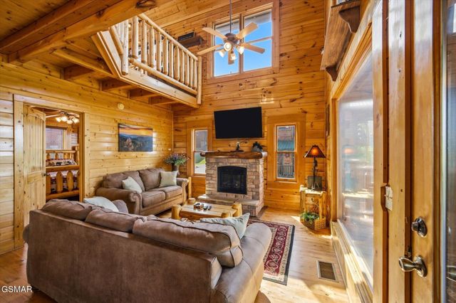 2809 White Oak Ridge Lane, Sevierville, TN 37862