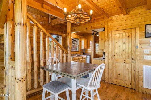 2809 White Oak Ridge Lane, Sevierville, TN 37862
