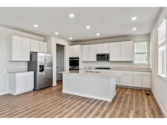 1422 Loraine Cir S, Erie, CO 80026