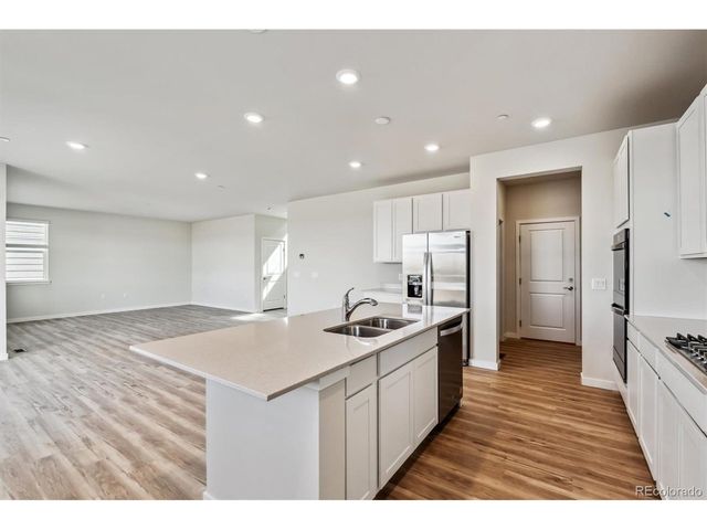 1422 Loraine Cir S, Erie, CO 80026