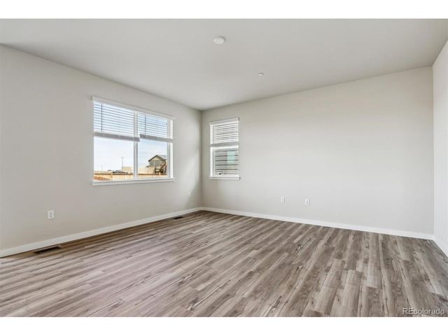 1422 Loraine Cir S, Erie, CO 80026