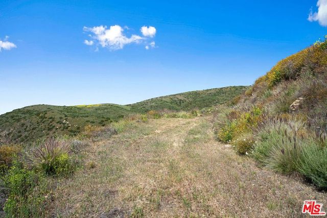 4250 Decker Edison Road, Malibu, CA 90265