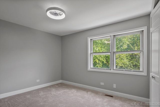 1704 Kenyon Drive, Naperville, IL 60565