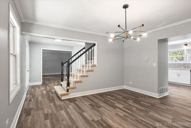 1704 Kenyon Drive, Naperville, IL 60565