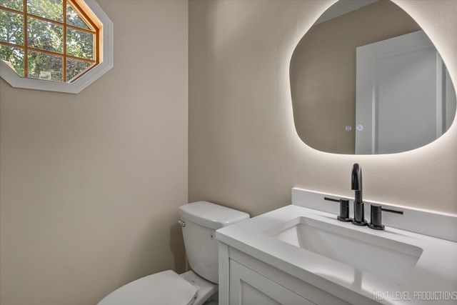 1704 Kenyon Drive, Naperville, IL 60565