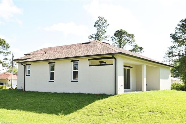 2515 45th ST W, Lehigh Acres, FL 33971