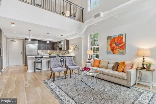 1610 N QUEEN ST #211, Arlington, VA 22209
