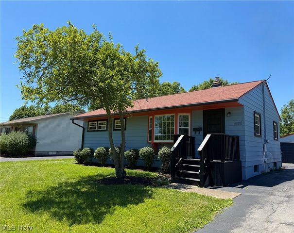1520 Gypsy Lane, Niles, OH 44446