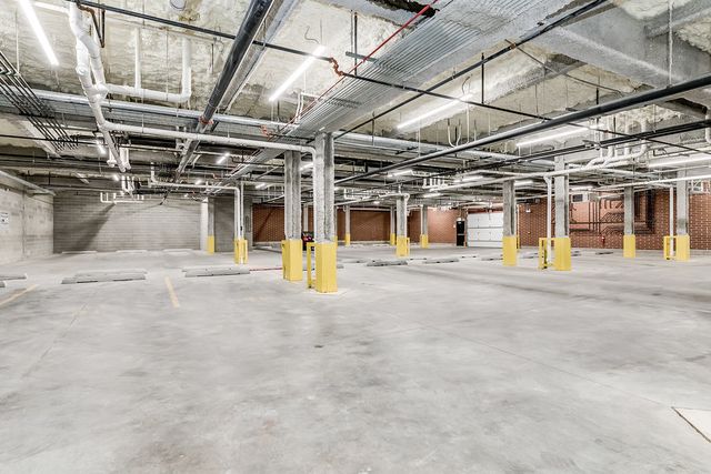 7652 Madison Street 201, Forest Park, IL 60130