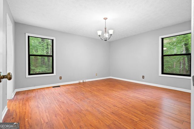 306 Covey Court, Woodstock, GA 30188
