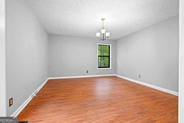 306 Covey Court, Woodstock, GA 30188