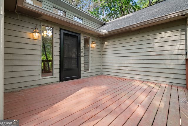 306 Covey Court, Woodstock, GA 30188