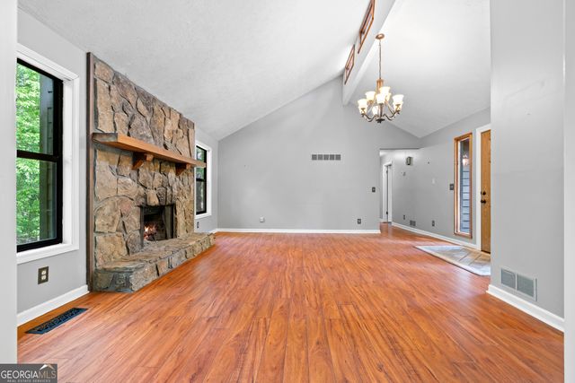 306 Covey Court, Woodstock, GA 30188