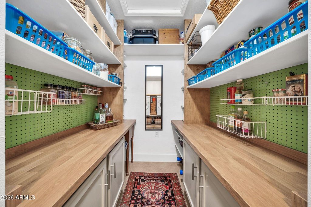 Image 17 of property listing at 8342 W SELDON Lane, Peoria, AZ 85345