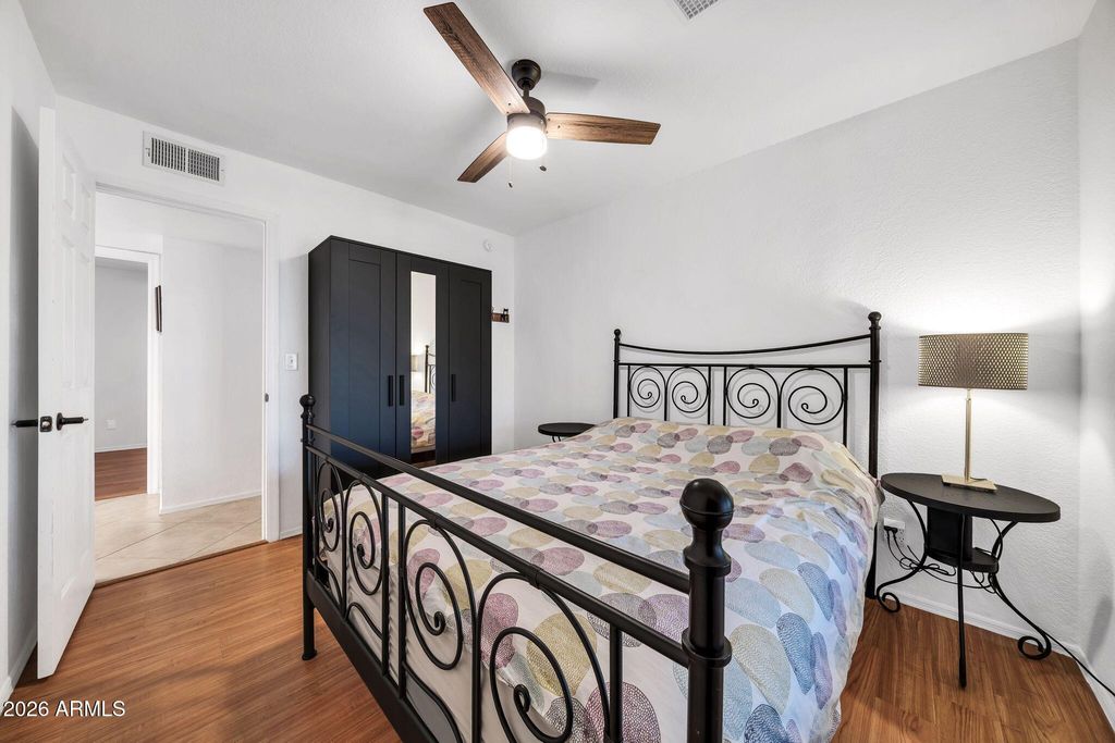 Image 22 of property listing at 8342 W SELDON Lane, Peoria, AZ 85345