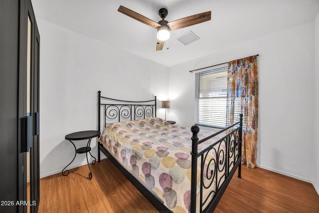 Image 23 of property listing at 8342 W SELDON Lane, Peoria, AZ 85345