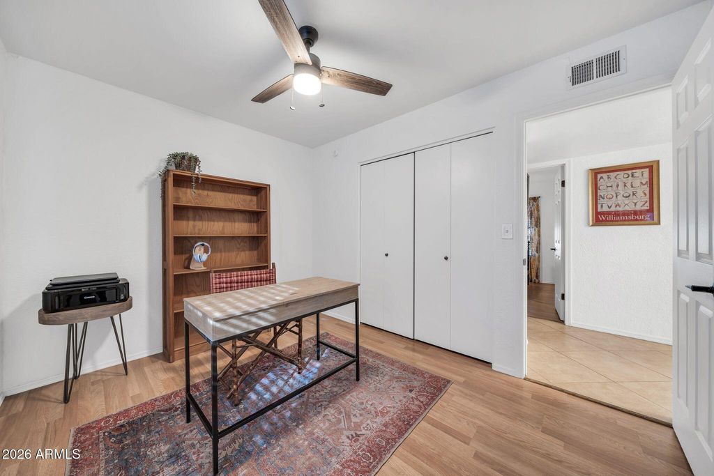 Image 24 of property listing at 8342 W SELDON Lane, Peoria, AZ 85345