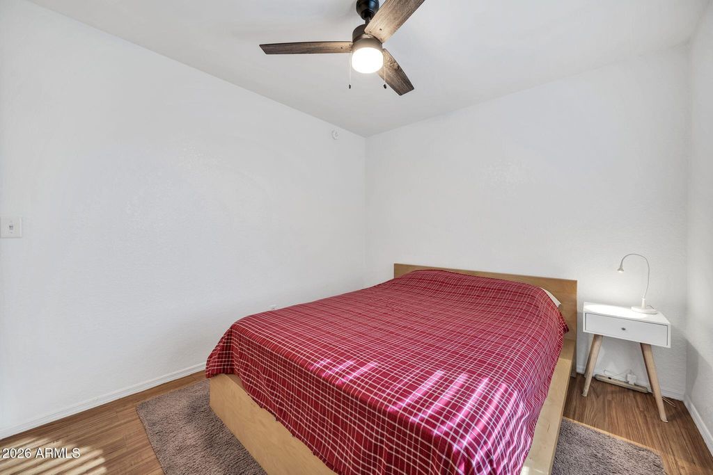 Image 27 of property listing at 8342 W SELDON Lane, Peoria, AZ 85345