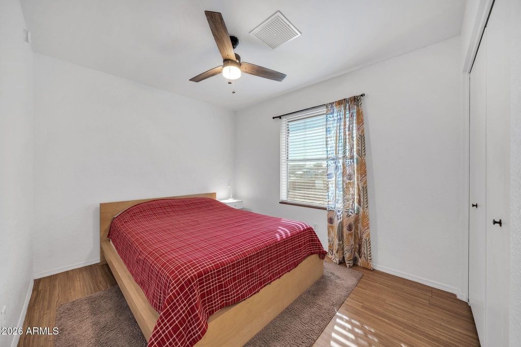 Image 28 of property listing at 8342 W SELDON Lane, Peoria, AZ 85345