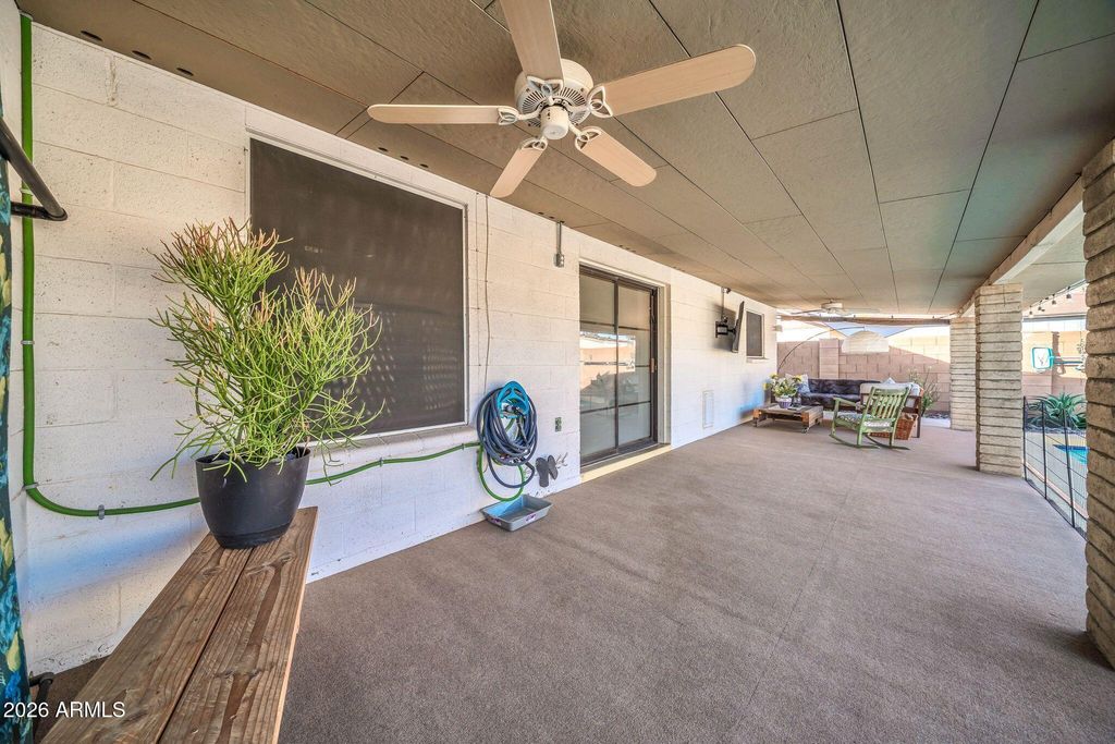 Image 32 of property listing at 8342 W SELDON Lane, Peoria, AZ 85345
